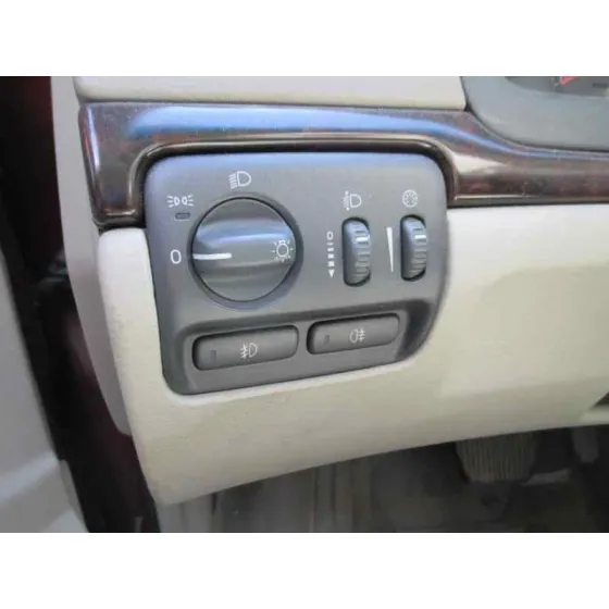 VOLVO S80 BERLINA '2000 2.4 (103KW) GRANATE