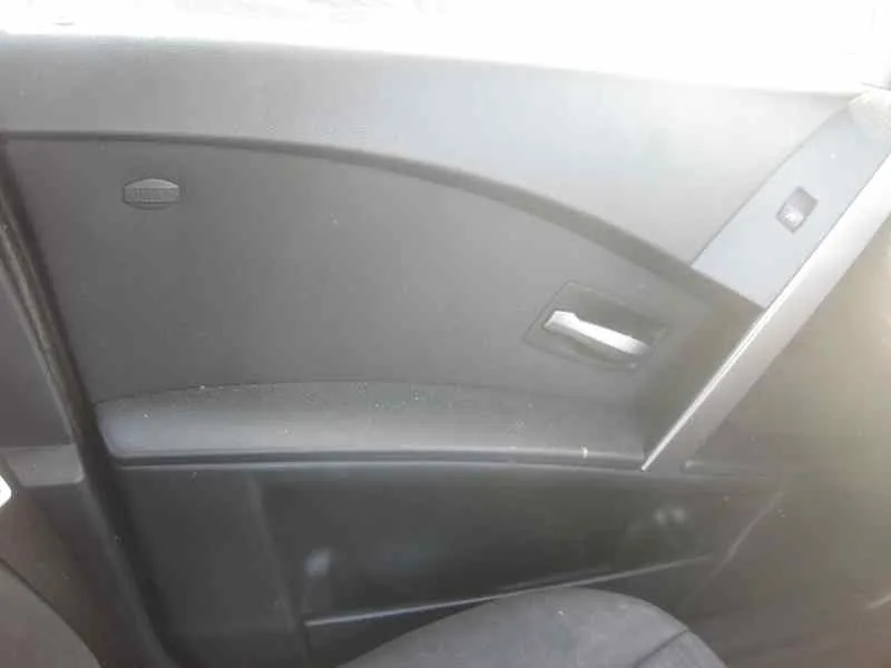 BMW SERIE 5 BERLINA (E60) BMW SERIE 5 BERLINA (E60) '2007 520D GRIS CENIZA 2005