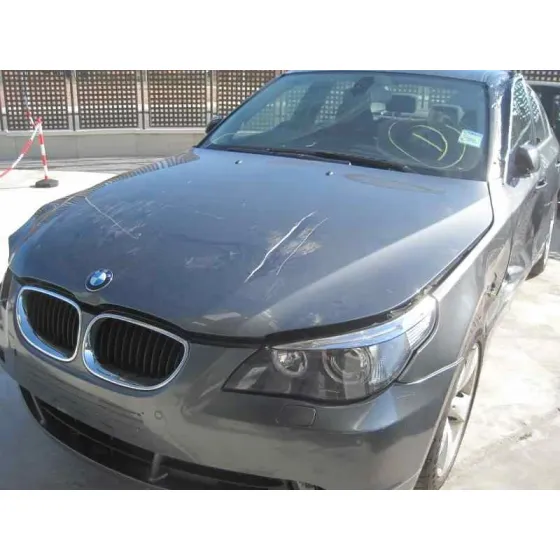 BMW SERIE 5 BERLINA (E60) '2007 520D GRIS CENIZA