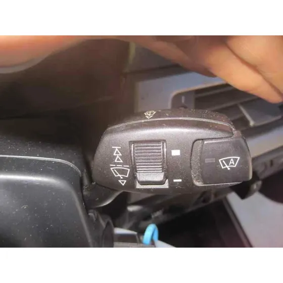 BMW SERIE 5 BERLINA (E60) '2007 520D GRIS CENIZA