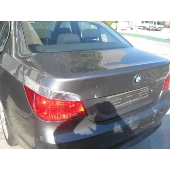 BMW SERIE 5 BERLINA (E60) '2007 520D GRIS CENIZA