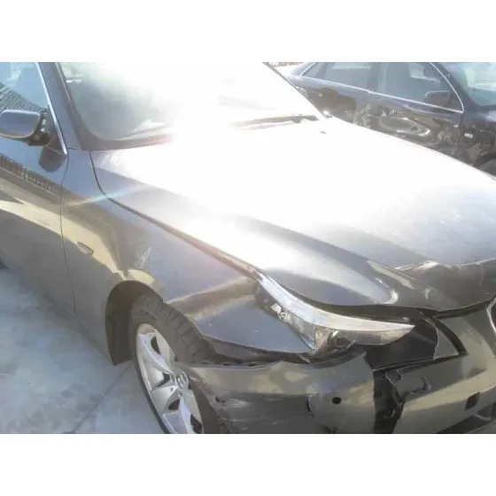 BMW SERIE 5 BERLINA (E60) '2007 520D GRIS CENIZA