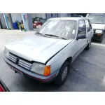 PEUGEOT 205 BERLINA PEUGEOT 205 BERLINA '1986 GR 1.2 GASOLINA GRIS 0