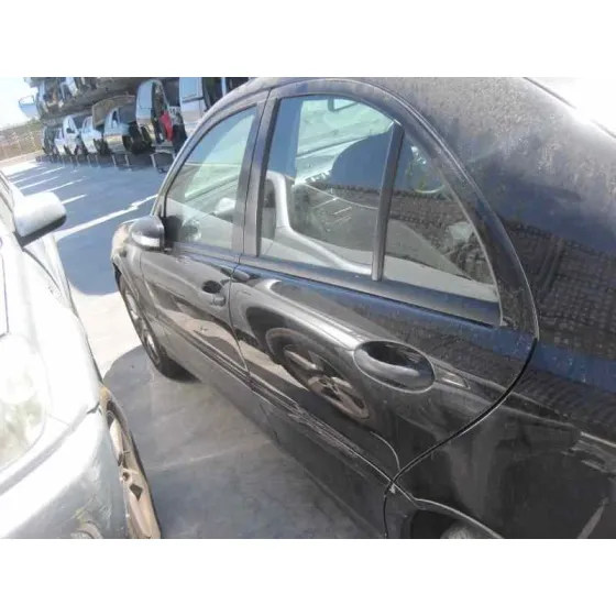MERCEDES CLASE C (W203) BERLINA '2000 200 CDI (LA) (203.007)