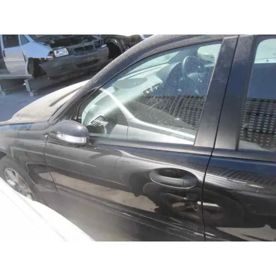 MERCEDES CLASE C (W203) BERLINA '2000 200 CDI (LA) (203.007)