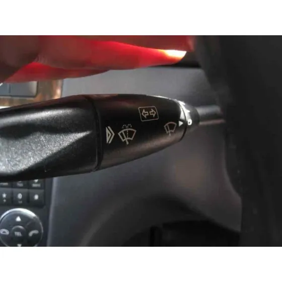 MERCEDES CLASE C (W203) BERLINA '2000 200 CDI (LA) (203.007)