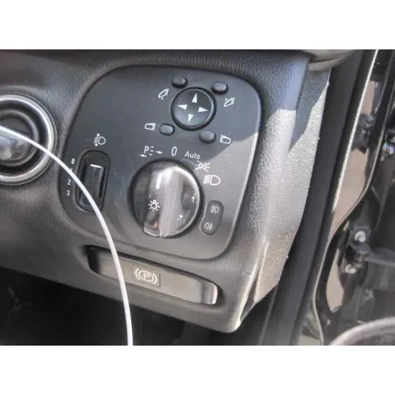 MERCEDES CLASE C (W203) BERLINA '2000 200 CDI (LA) (203.007)