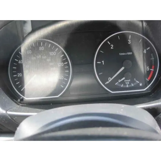 BMW SERIE 1 BERLINA (E81/E87) '2004 118D ROJO