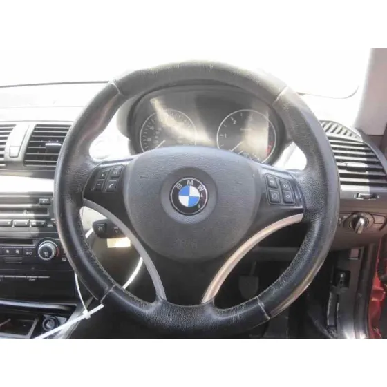 BMW SERIE 1 BERLINA (E81/E87) '2004 118D ROJO