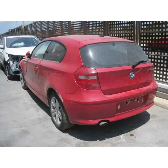 BMW SERIE 1 BERLINA (E81/E87) '2004 118D ROJO