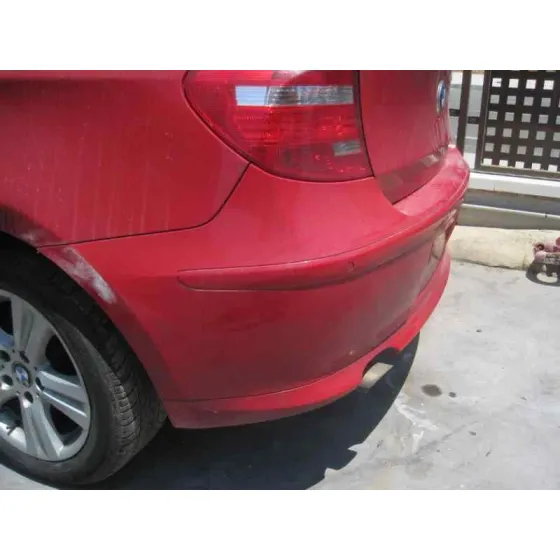 BMW SERIE 1 BERLINA (E81/E87) '2004 118D ROJO