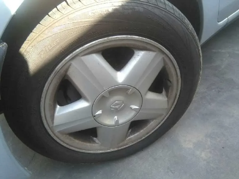 RENAULT CLIO II FASE I (B/CBO) RENAULT CLIO II FASE I (B/CBO) '1999 1.9 D PLATA 1998