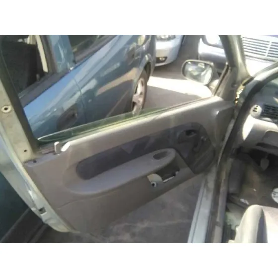 RENAULT CLIO II FASE I (B/CBO) '1999 1.9 D PLATA