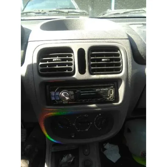 RENAULT CLIO II FASE I (B/CBO) '1999 1.9 D PLATA