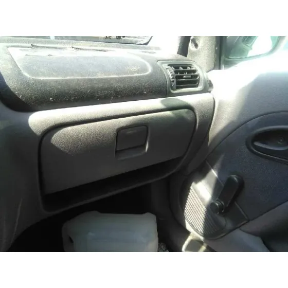 RENAULT CLIO II FASE I (B/CBO) '1999 1.9 D PLATA
