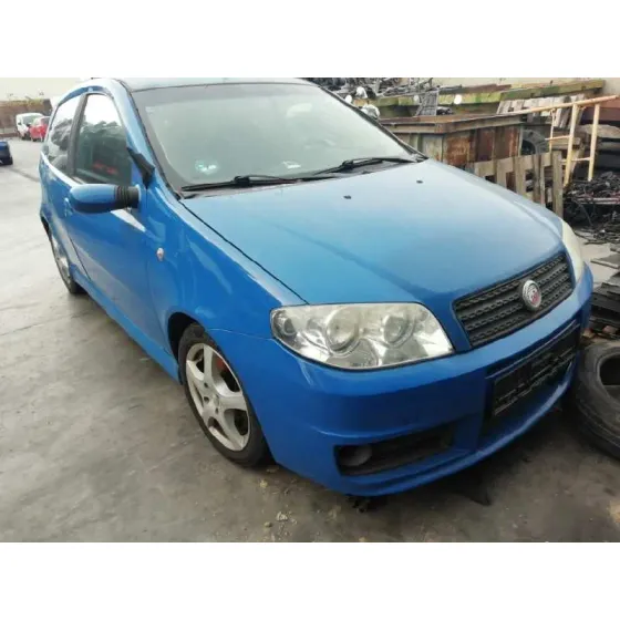 FIAT PUNTO BERLINA (188) '2009 1.4 16V DYNAMIC AZUL