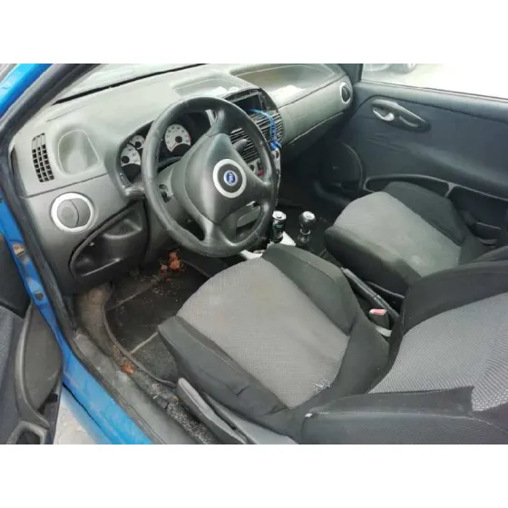 FIAT PUNTO BERLINA (188) '2009 1.4 16V DYNAMIC AZUL
