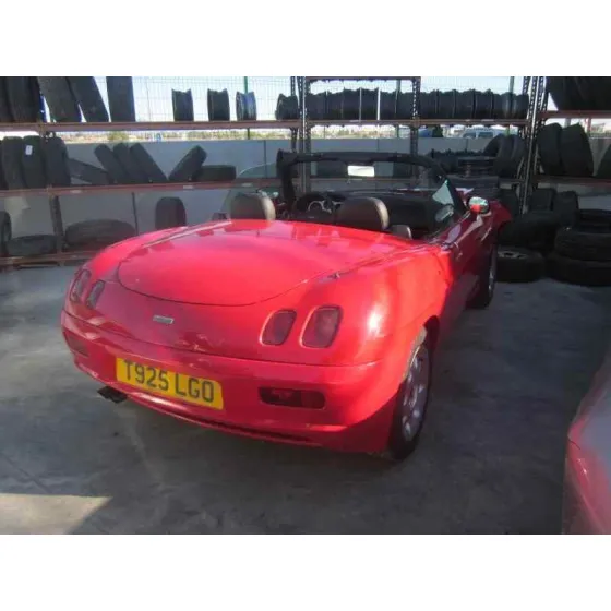 FIAT BARCHETTA (183) '2001 1.8 16V ROJO