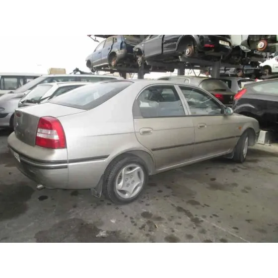 KIA SHUMA '1999 1.5 CAT MARRON