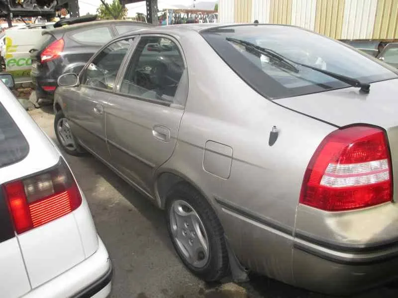 KIA SHUMA '1999 1.5 CAT MARRON