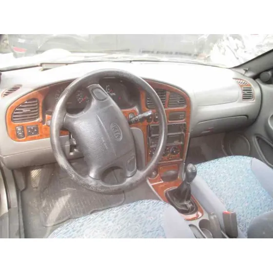 KIA SHUMA '1999 1.5 CAT MARRON