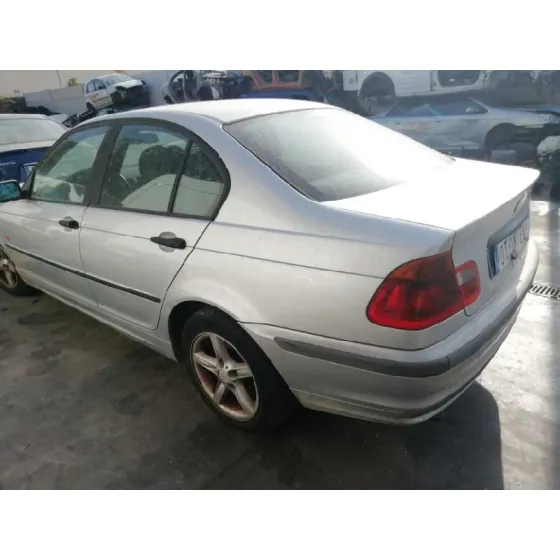 BMW SERIE 3 BERLINA (E46) '2000 320D GRIS