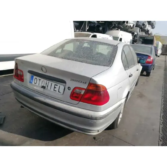 BMW SERIE 3 BERLINA (E46) '2000 320D GRIS