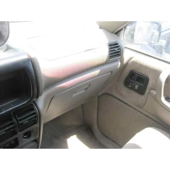 CHRYSLER VOYAGER (ES) '1995 2.5 TD LE GRAND VOYAGER VERDE