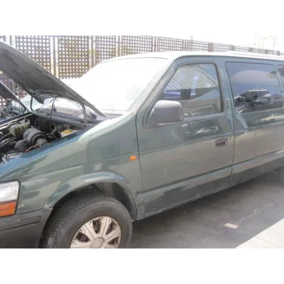 CHRYSLER VOYAGER (ES) '1995 2.5 TD LE GRAND VOYAGER VERDE