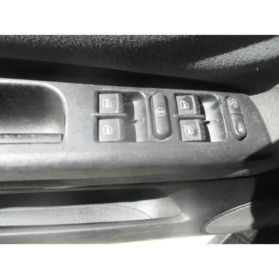 VOLKSWAGEN PASSAT BERLINA (3B2) '1999 COMFORTLINE NEGRO