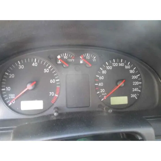 VOLKSWAGEN PASSAT BERLINA (3B2) '1999 COMFORTLINE NEGRO