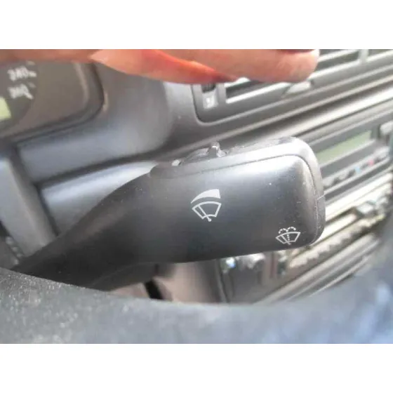 VOLKSWAGEN PASSAT BERLINA (3B2) '1999 COMFORTLINE NEGRO