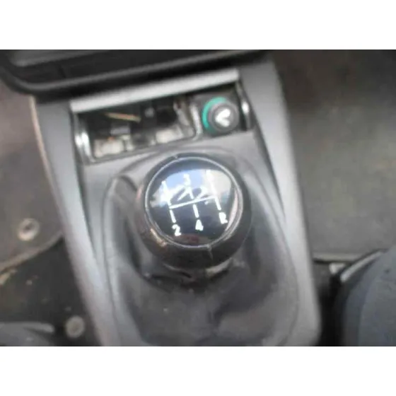 VOLKSWAGEN PASSAT BERLINA (3B2) '1999 COMFORTLINE NEGRO
