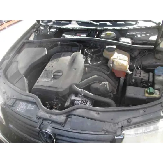 VOLKSWAGEN PASSAT BERLINA (3B2) '1999 COMFORTLINE NEGRO