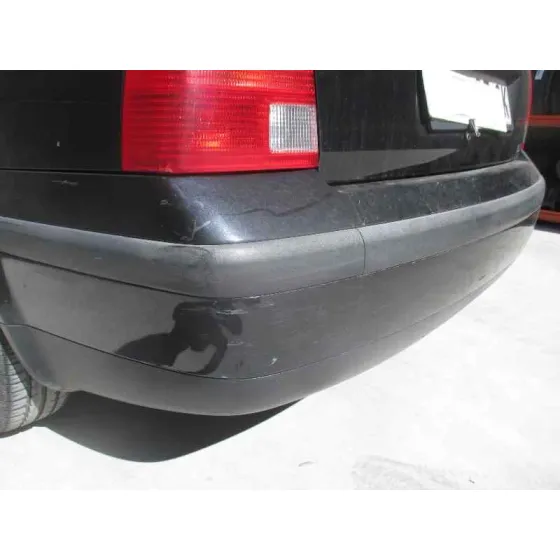VOLKSWAGEN PASSAT BERLINA (3B2) '1999 COMFORTLINE NEGRO