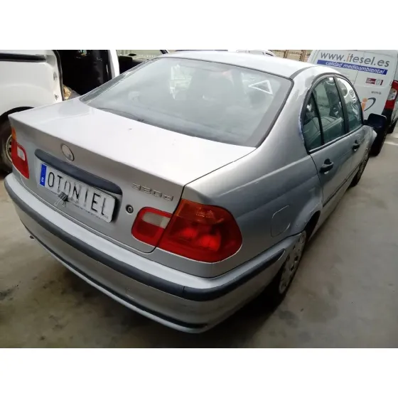 BMW SERIE 3 BERLINA (E46) '2000 320D GRIS
