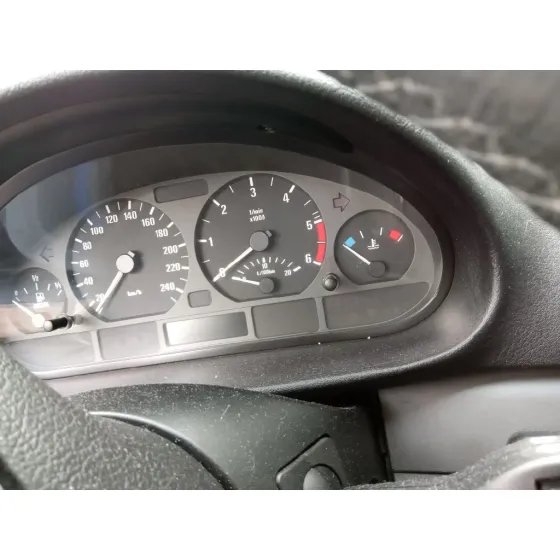 BMW SERIE 3 BERLINA (E46) '2000 320D GRIS