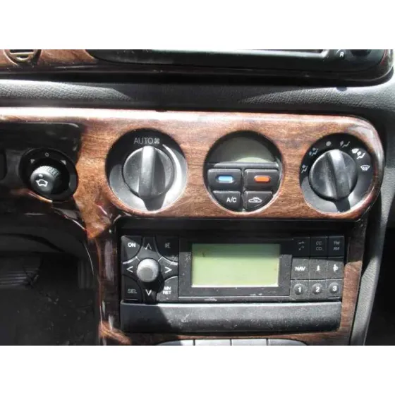 FORD MONDEO BERLINA (GD) '1999 AMBIENTE VERDE