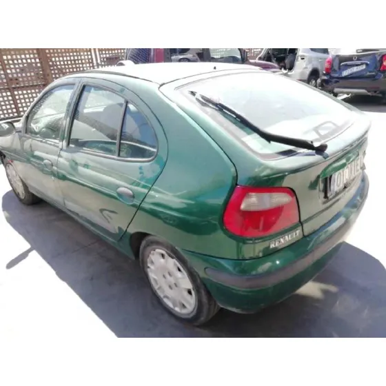RENAULT MEGANE I FASE 2 BERLINA (BA0) '1999 1.9 D RT VERDE