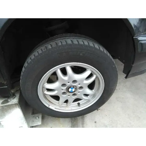 BMW SERIE 5 BERLINA (E34) '1995 525TD EXECUTIVE NEGRO