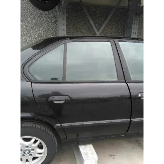 BMW SERIE 5 BERLINA (E34) '1995 525TD EXECUTIVE NEGRO