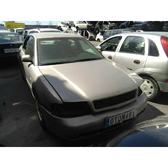 AUDI A4 BERLINA (B5) '1999 1.9 TDI MARRON
