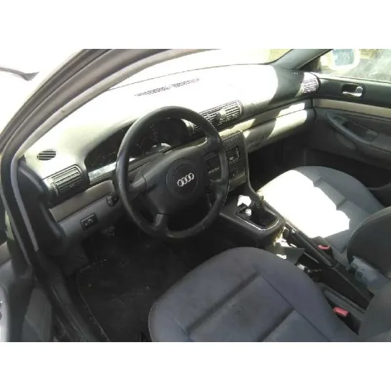 AUDI A4 BERLINA (B5) '1999 1.9 TDI MARRON