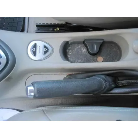 CITROEN C5 BERLINA '2005 2.0 16V CAT (RFJ / EW10A) GRANATE
