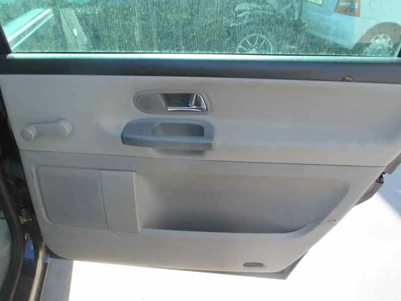 FORD GALAXY (VY) '2001 AMBIENTE AZUL OSCURO