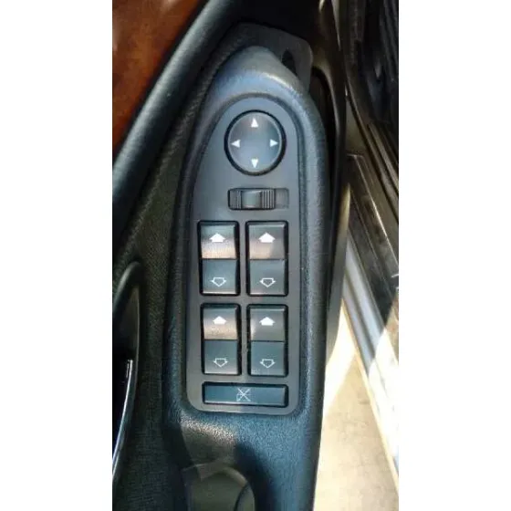 BMW SERIE 5 BERLINA (E39) '1997 528I GRIS PERLA