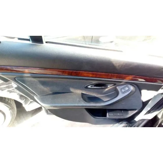 BMW SERIE 5 BERLINA (E39) '1997 528I GRIS PERLA