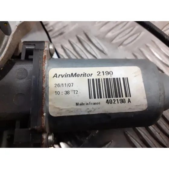 Elevalunas Trasero Derecho para Nissan Qashqai (J10)