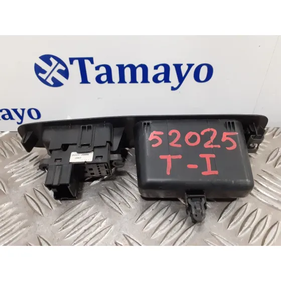 Mando Elevalunas Trasero Izquierdo para Nissan Qashqai (J10)