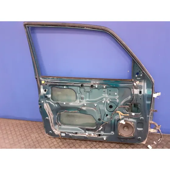 Puerta Delantera Izquierda para Mitsubishi Montero (V60/V70)